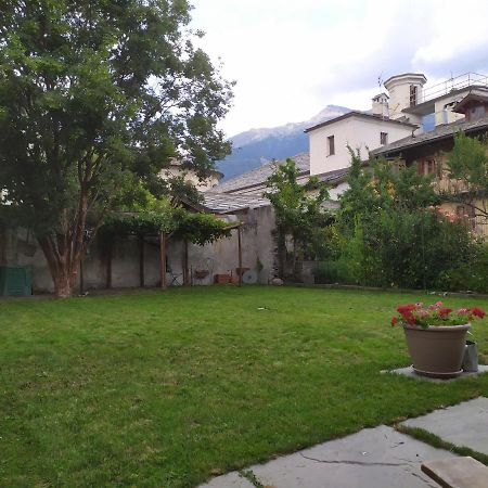 Maison Soleil - Mansarda Aosta Luaran gambar