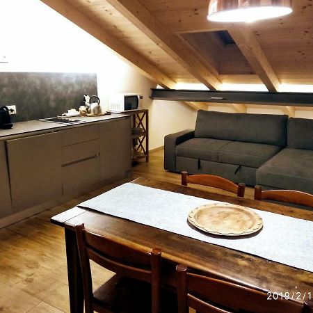 Maison Soleil - Mansarda Aosta Luaran gambar