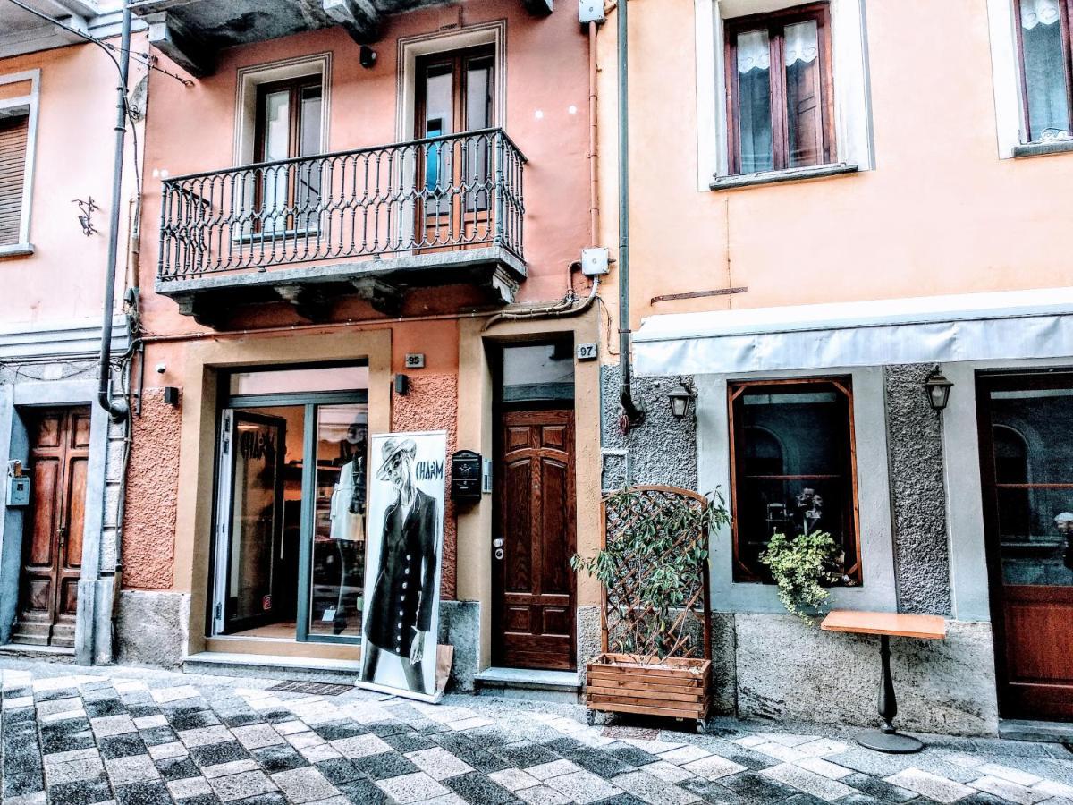 Maison Soleil - Mansarda Aosta Luaran gambar