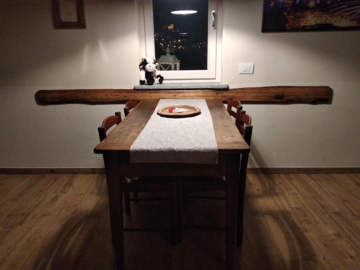 Maison Soleil - Mansarda Aosta Luaran gambar